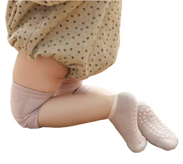 Knee Pads & Anti-Slip Socks